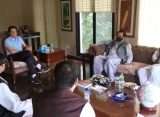 چیئرمین تحریک انصاف عمران خان سے وزیراعلیٰ پنجاب چودھری پرویزالٰہی کی ملاقات