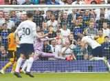 Leicester suffer another defeat as Kane leads Spurs to victory