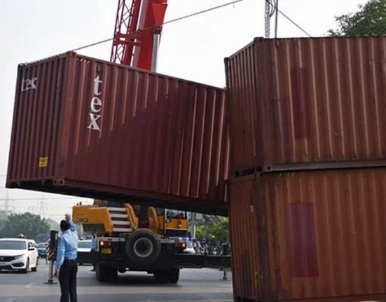 Prior to the PTI protest against the ECP, the Red Zone was sealed