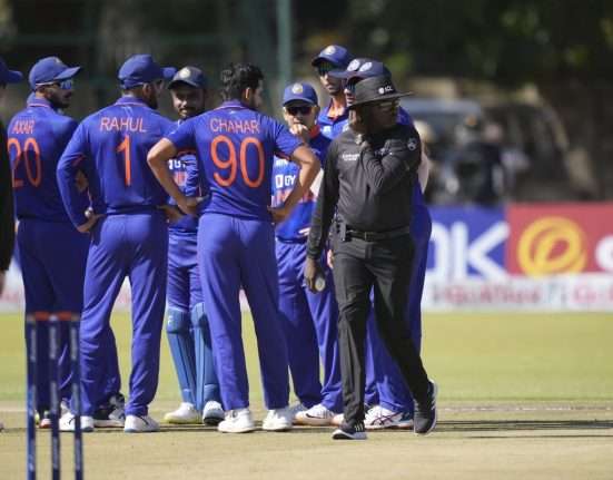 India defeats Zimbabwe by 10 wickets with the aid of Gill and Dhawan