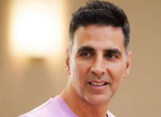 Akshay Kumar gives a young girl Rs. 1.5 million in charity
